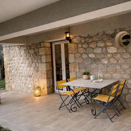 Maison Thany 2 *